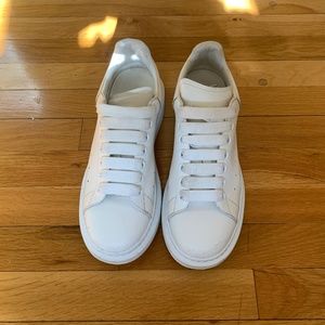 Alexander Mcqueen Oversized Low Top Sneakers women size 9 US 40 EU